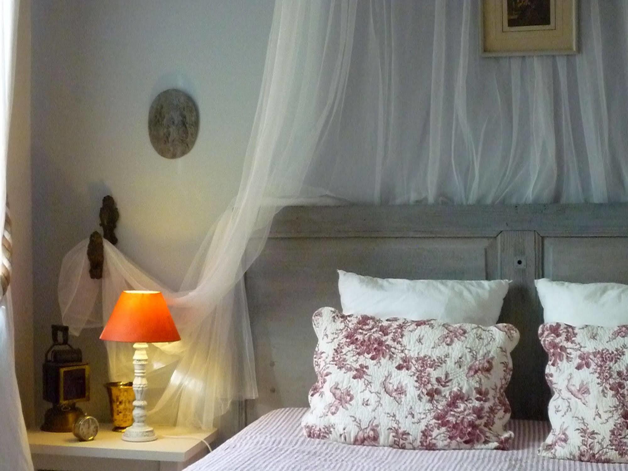 Bed and Breakfast L'Ile Aux Mimosas Tautavel Экстерьер фото