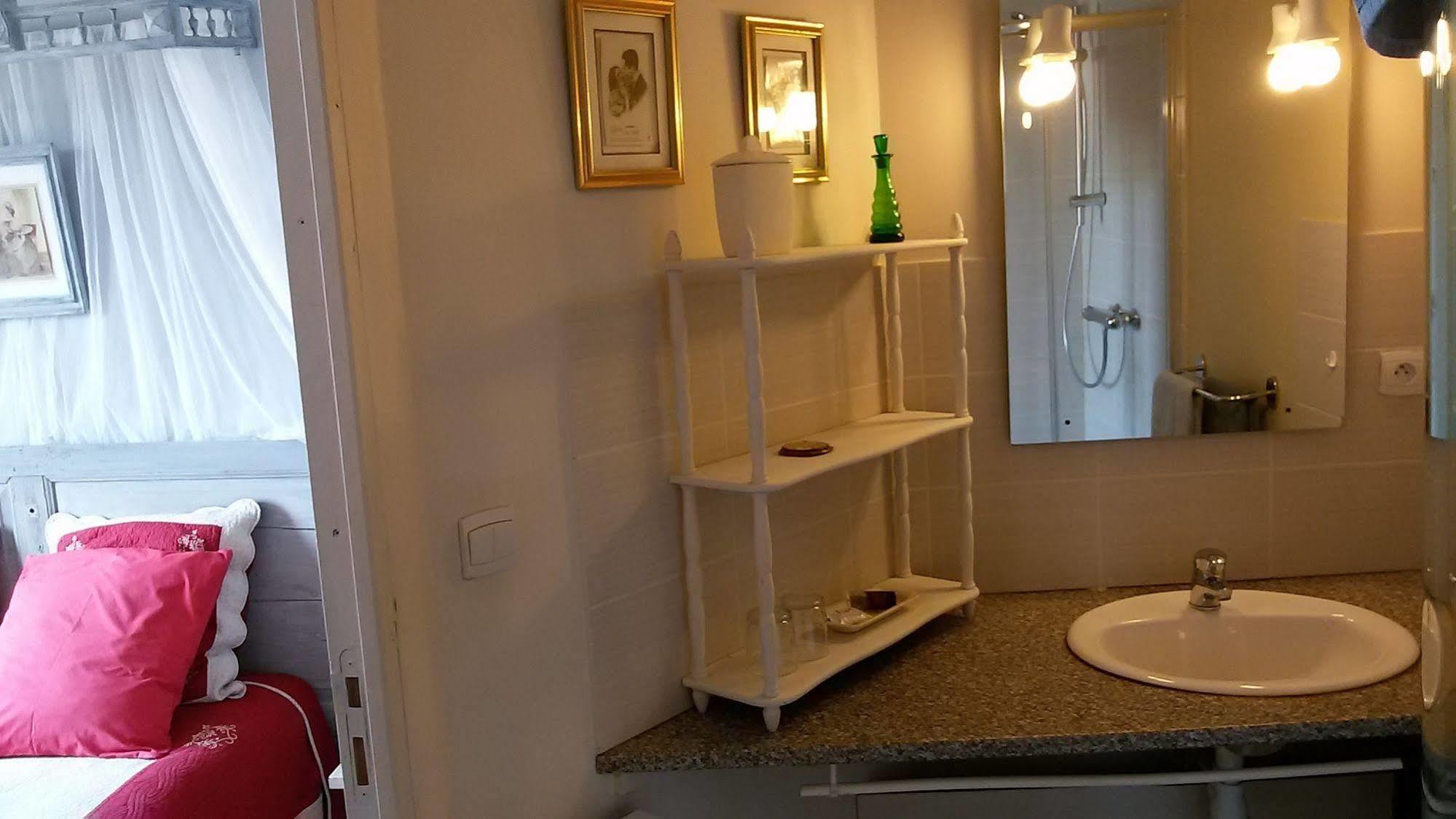 Bed and Breakfast L'Ile Aux Mimosas Tautavel Экстерьер фото